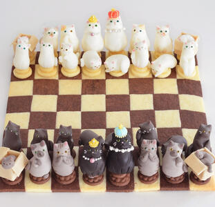 Cat Figured Chess